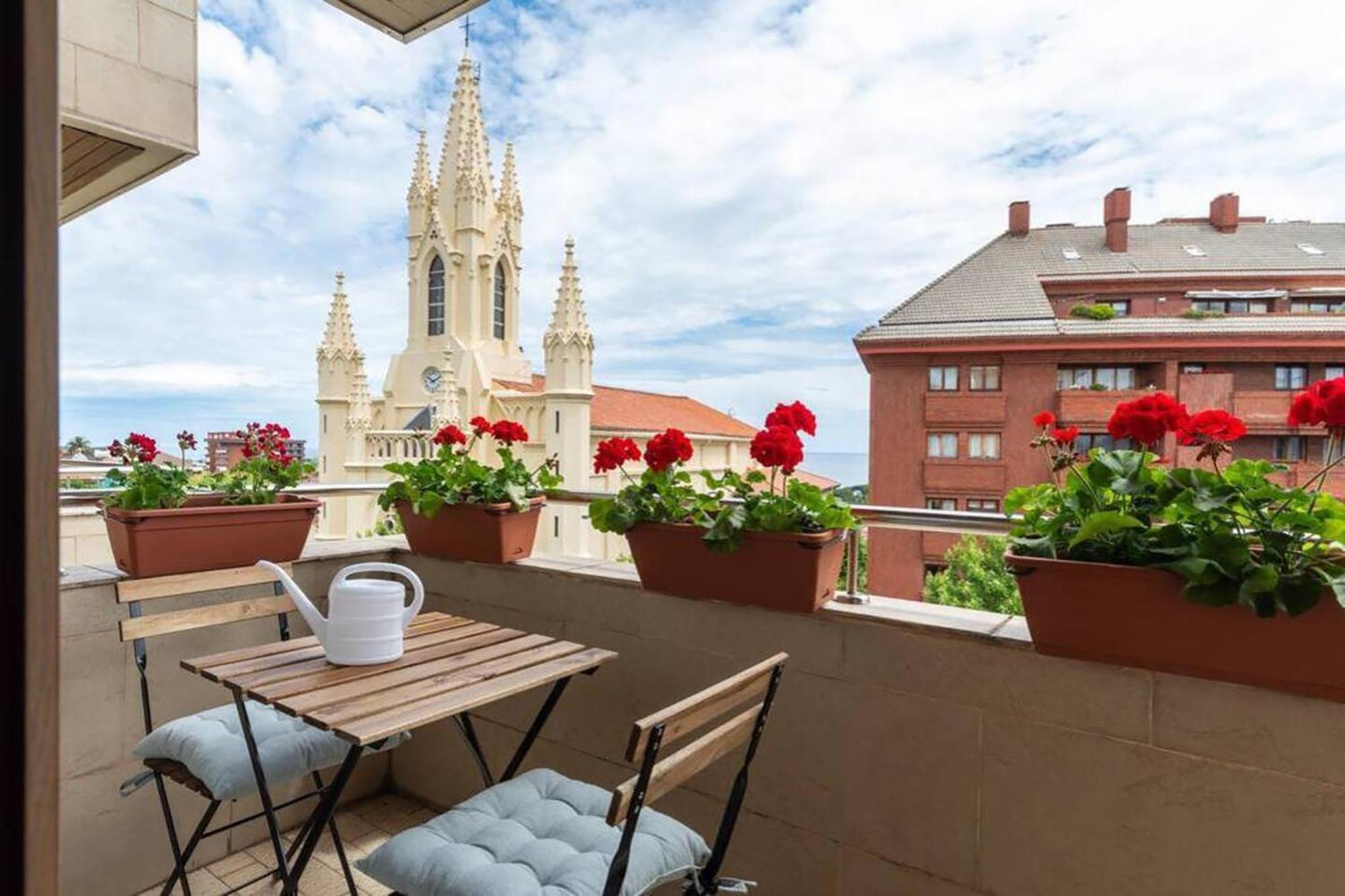 Апартаменты Apartamento En Alto Miranda Con Parking Сантандер Экстерьер фото